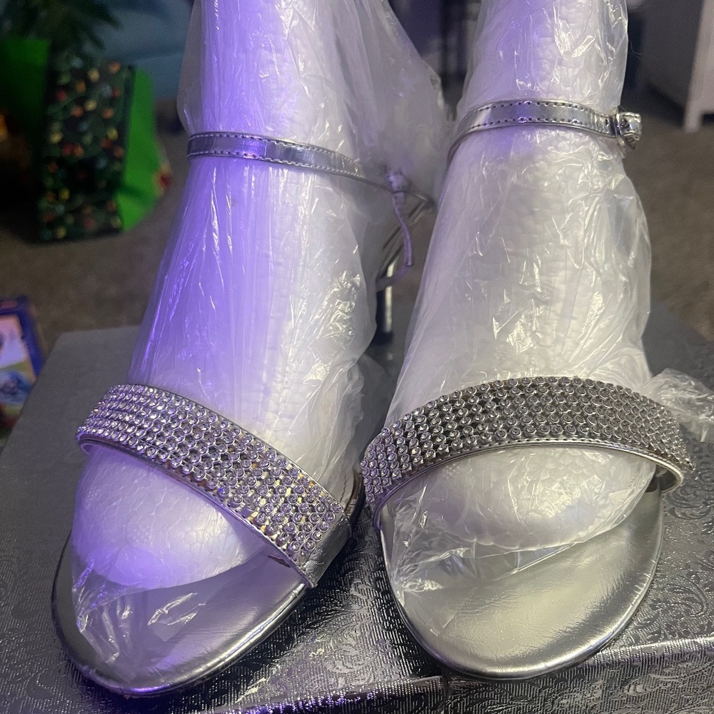 Lmiller Prom rhinestone dressy heel size 10